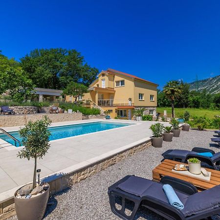 Emaris Apartment Tribalj  Luaran gambar