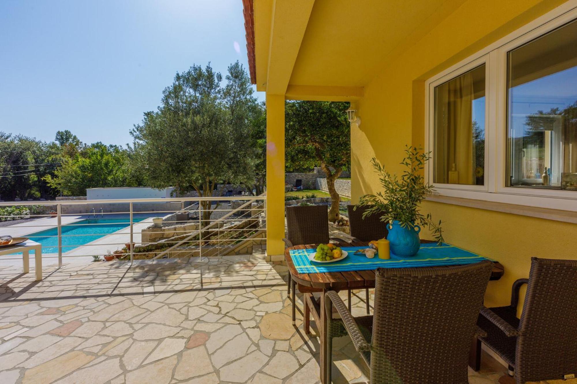 Emaris Apartment Tribalj  Luaran gambar